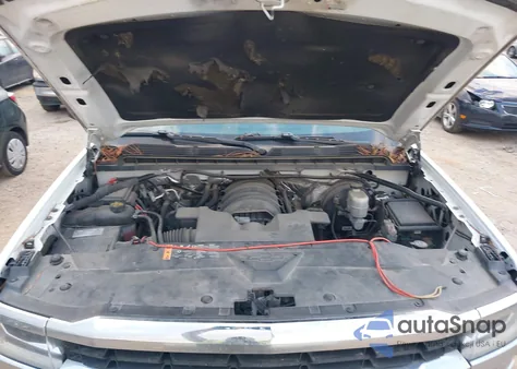 2018 Chevrolet Silverado 1500 1Lt from USA, damaged, VIN 1GCRCREC3JZ266826